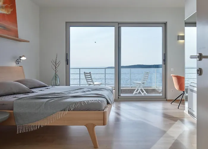 Βίλα Roca Βις