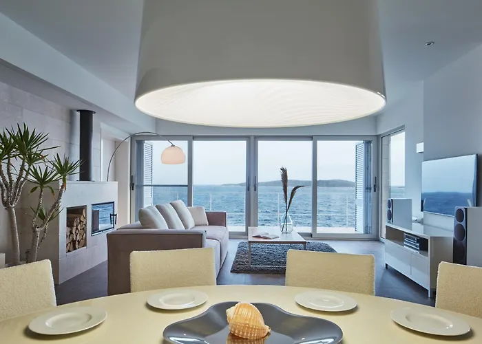 Βίλα Roca Βις